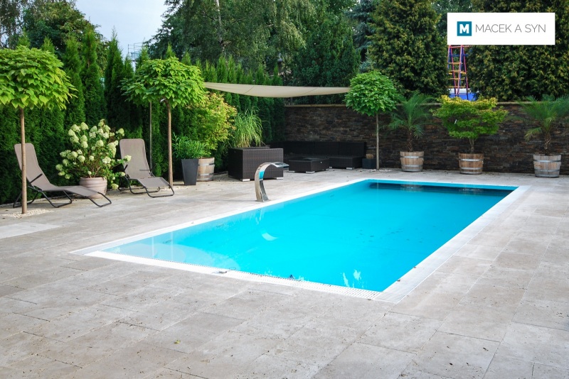 Schwimmbecken 3,2 x 7,5 x 1,5m, Reichenberg, Sachsen, Deustchland, Realisierung 2013